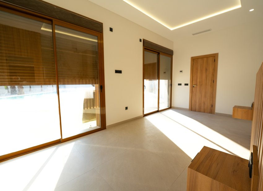Nouvelle construction - Détaché / Villa -
Benejúzar