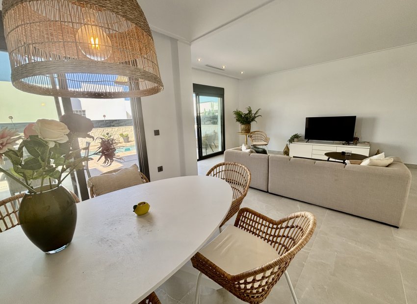 Nouvelle construction - Détaché / Villa -
Benijofar