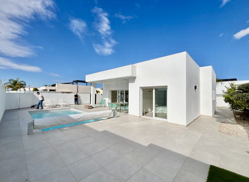 Nouvelle construction - Détaché / Villa -
Benijofar