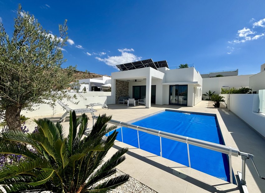 Nouvelle construction - Détaché / Villa -
Benijofar