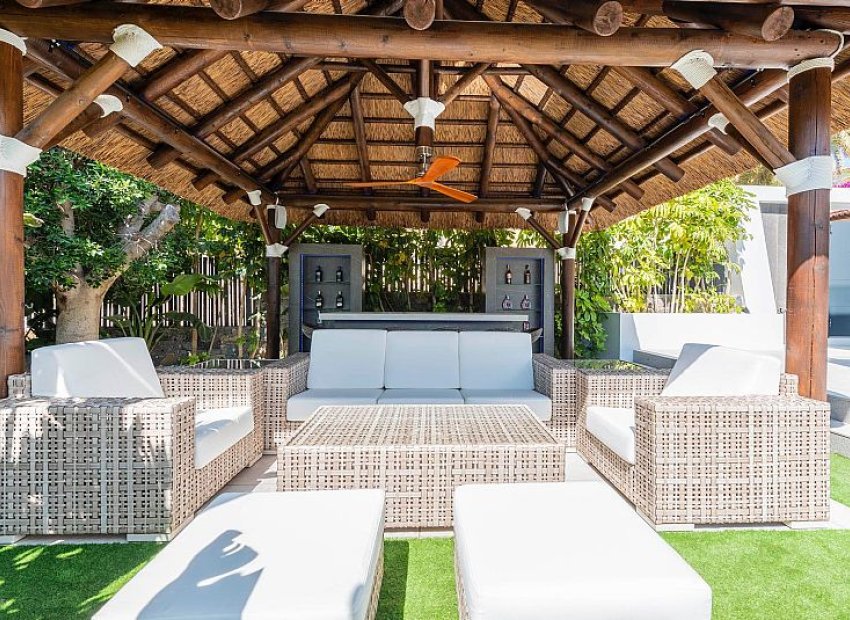 Nouvelle construction - Détaché / Villa -
Calpe