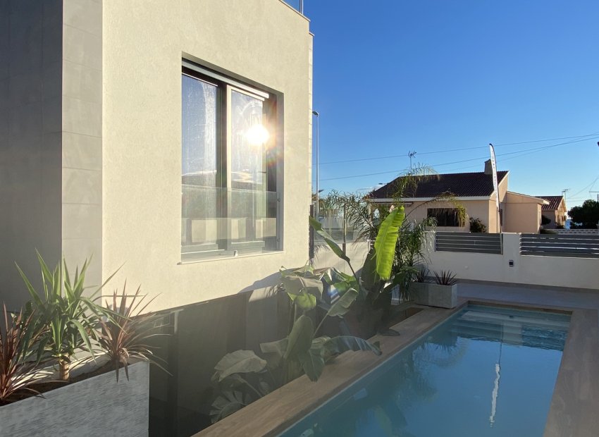 Nouvelle construction - Détaché / Villa -
La Mata