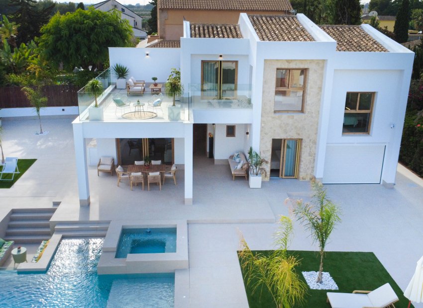 Nouvelle construction - Détaché / Villa -
Orihuela Costa