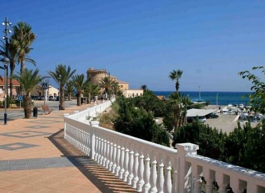 Nouvelle construction - Détaché / Villa -
Pilar de la Horadada - pueblo