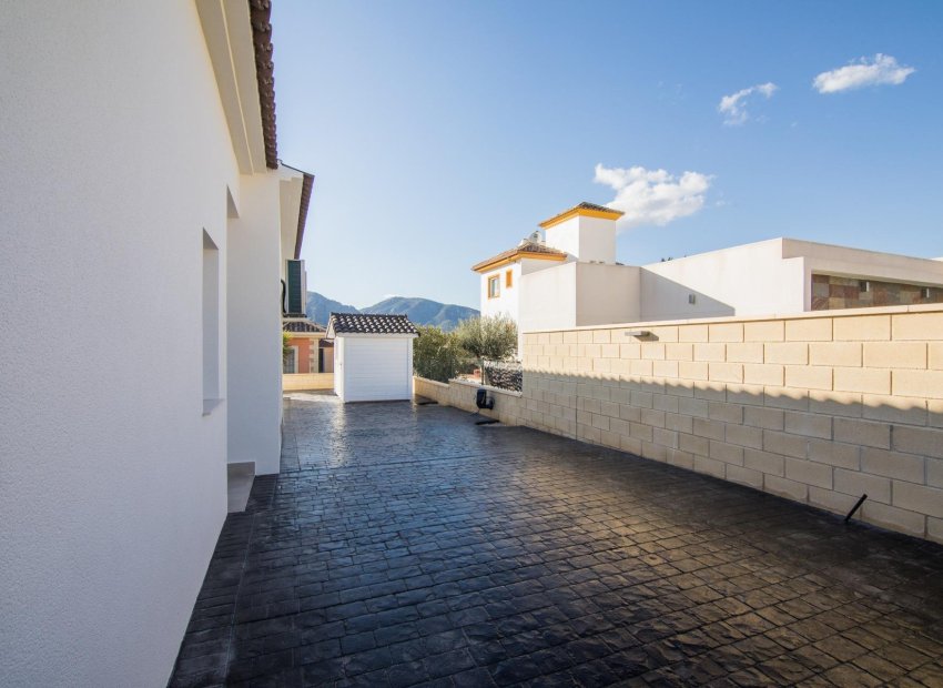 Nouvelle construction - Détaché / Villa -
Pinoso - Lel
