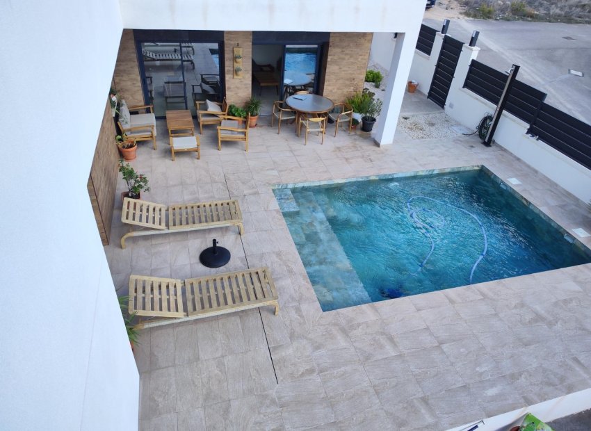 Nouvelle construction - Détaché / Villa -
Pinoso - Lel