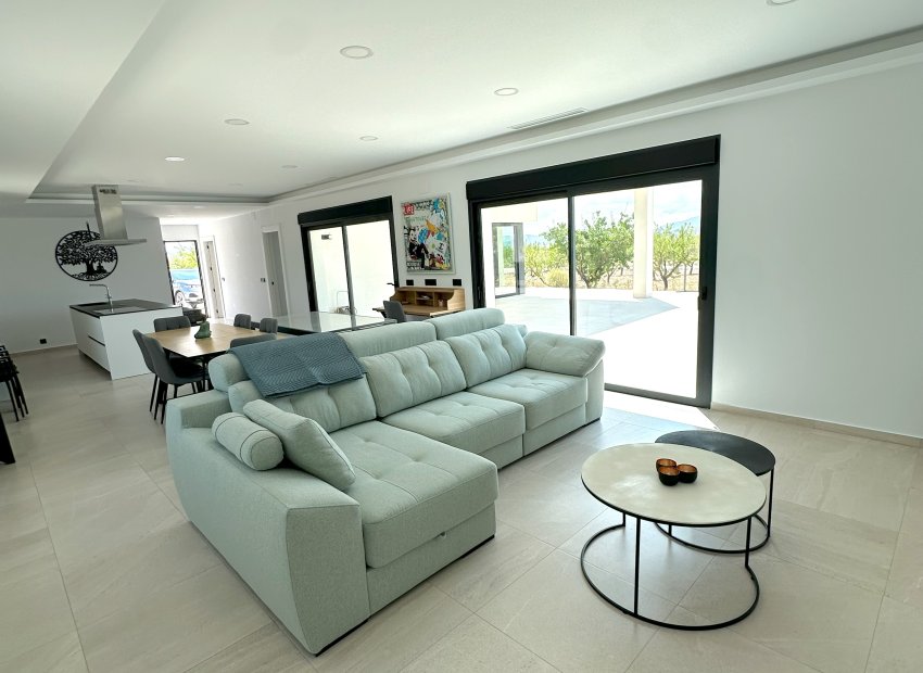 Nouvelle construction - Détaché / Villa -
Pinoso