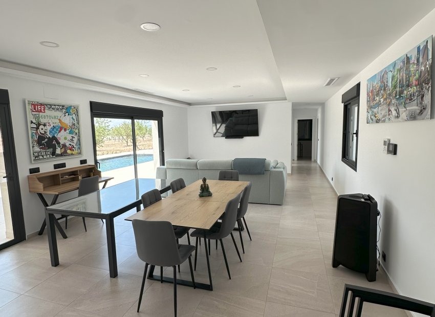 Nouvelle construction - Détaché / Villa -
Pinoso