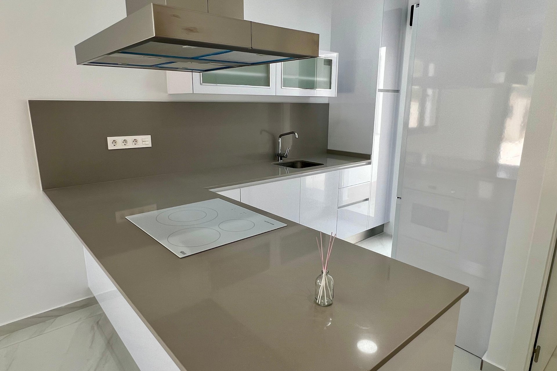 Nouvelle construction - Détaché / Villa -
Polop