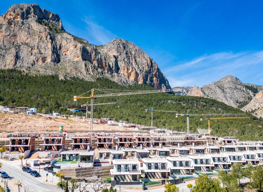 Nouvelle construction - Détaché / Villa -
Polop