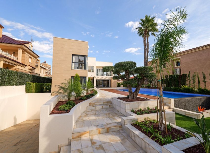 Nouvelle construction - Détaché / Villa -
Torrevieja