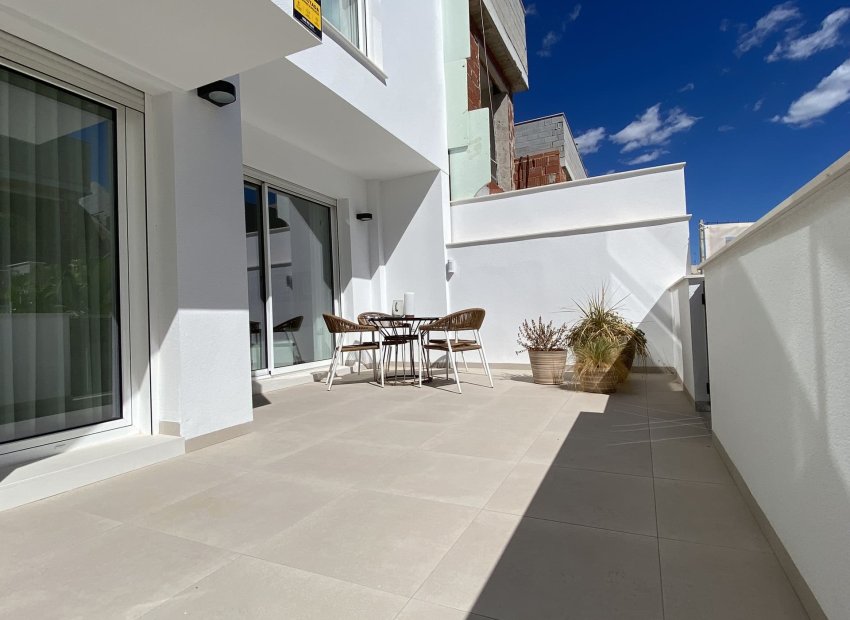 Nouvelle construction - high-bungalow -
Pilar de la Horadada