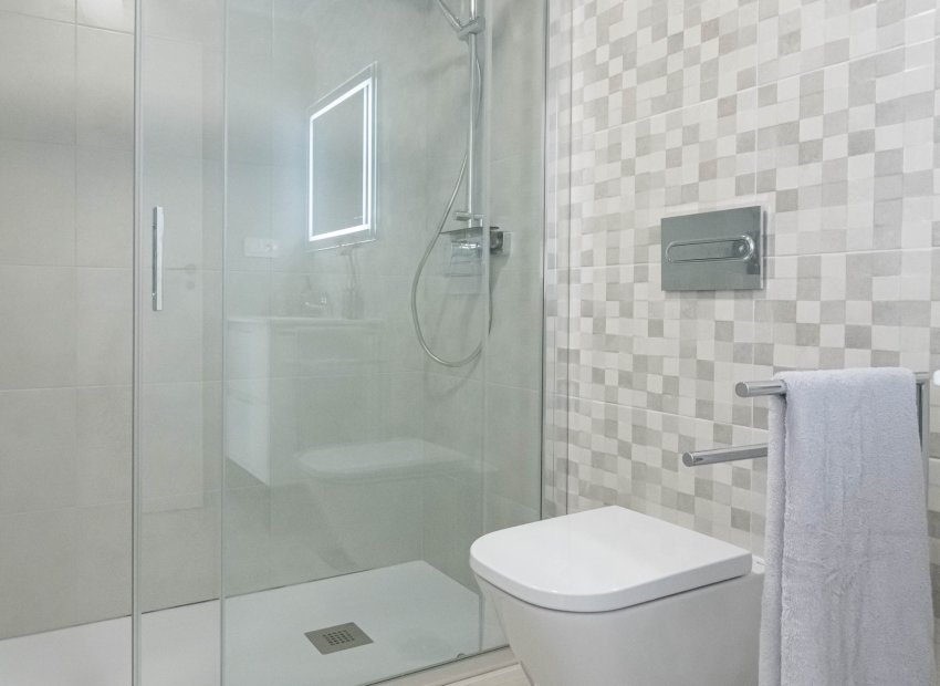 Nouvelle construction - Mitoyenne -
Jerónimo y Avileses