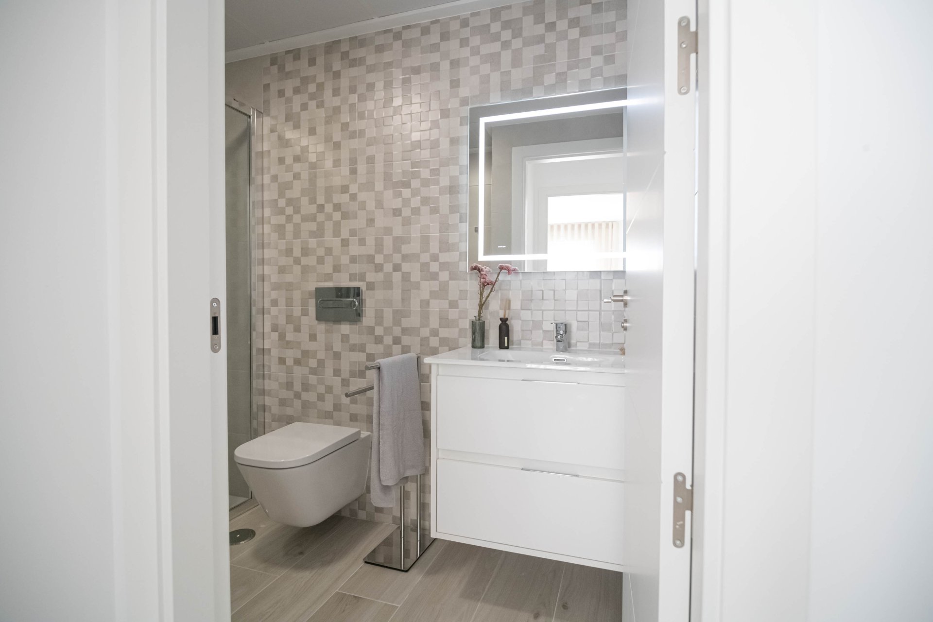 Nouvelle construction - Mitoyenne -
Jerónimo y Avileses