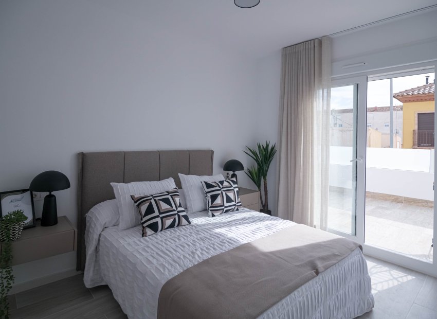 Nouvelle construction - Mitoyenne -
Jerónimo y Avileses