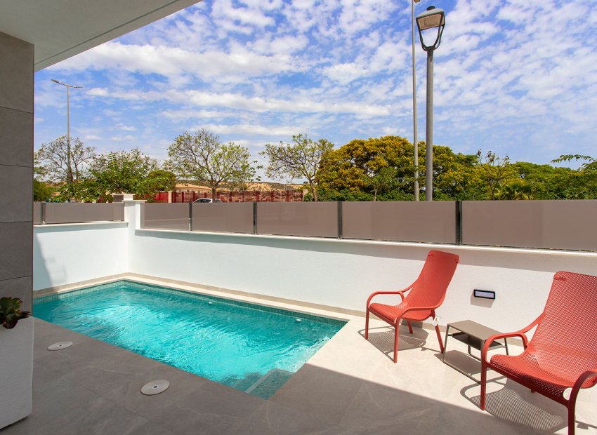 Nouvelle construction - Mitoyenne -
Sucina