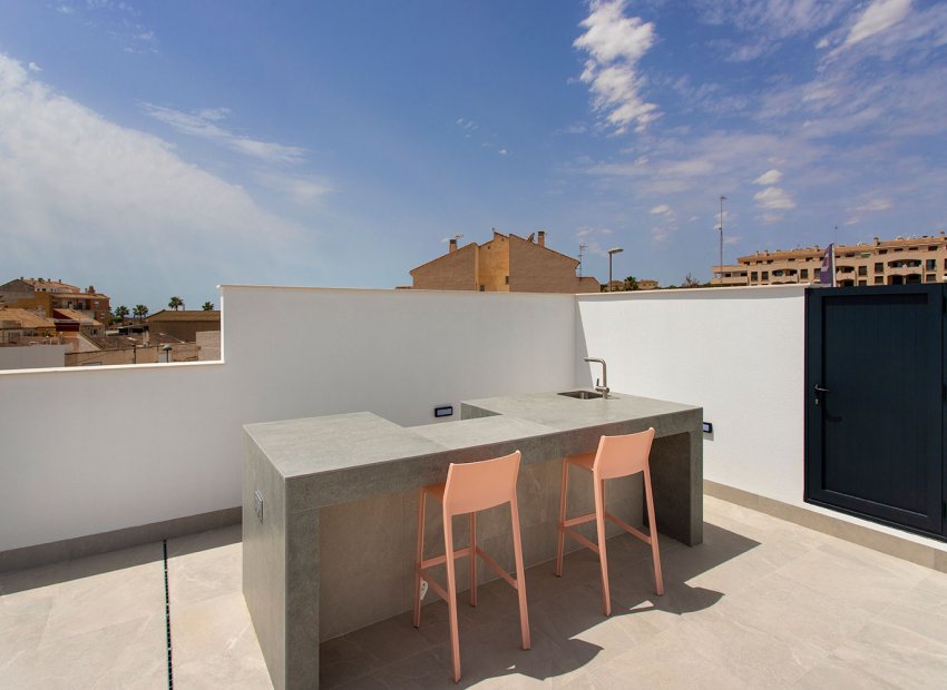 Nouvelle construction - Mitoyenne -
Sucina