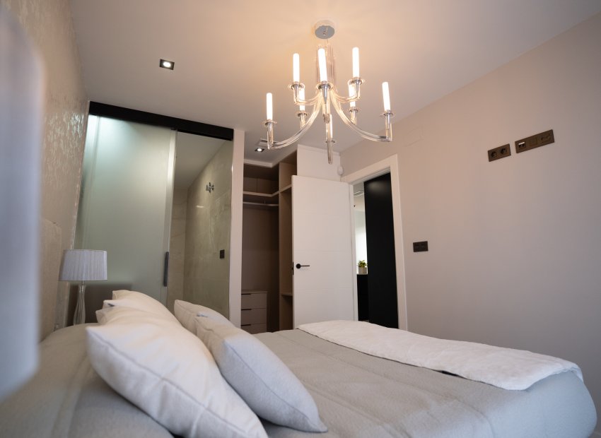 Nouvelle construction - Mitoyenne -
Torrevieja