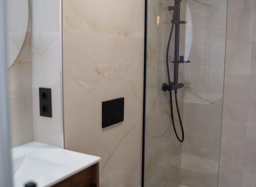 Nouvelle construction - Mitoyenne -
Torrevieja