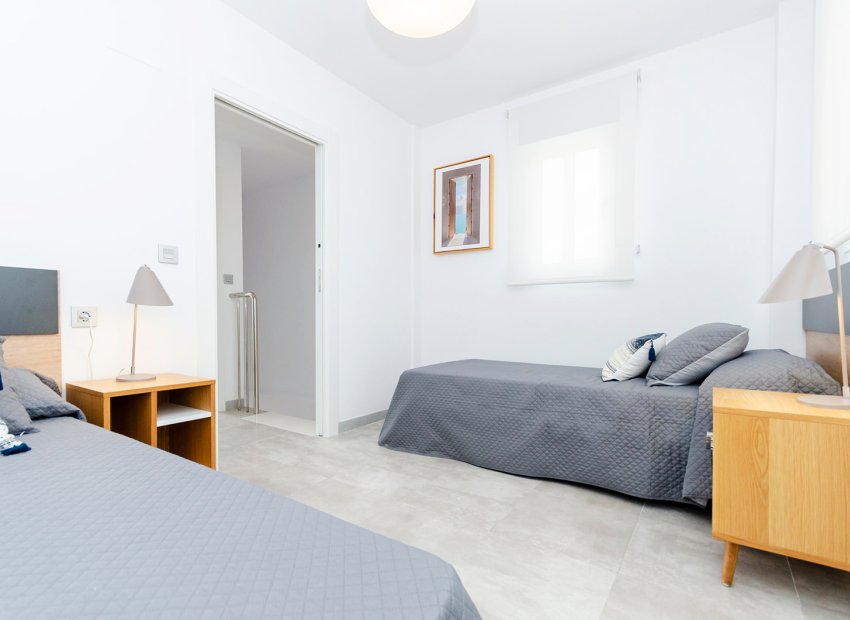 Nouvelle construction - Mitoyenne -
Torrevieja