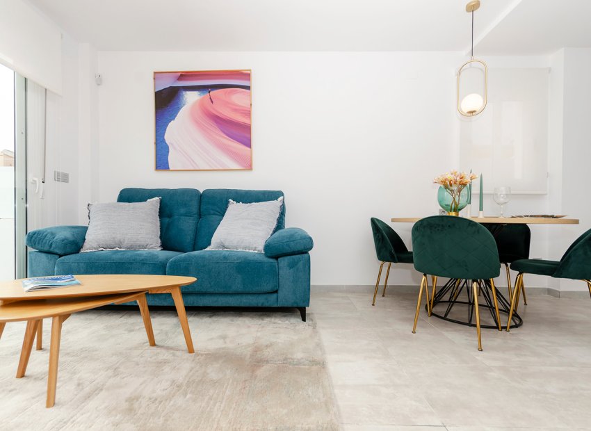 Nouvelle construction - Mitoyenne -
Torrevieja