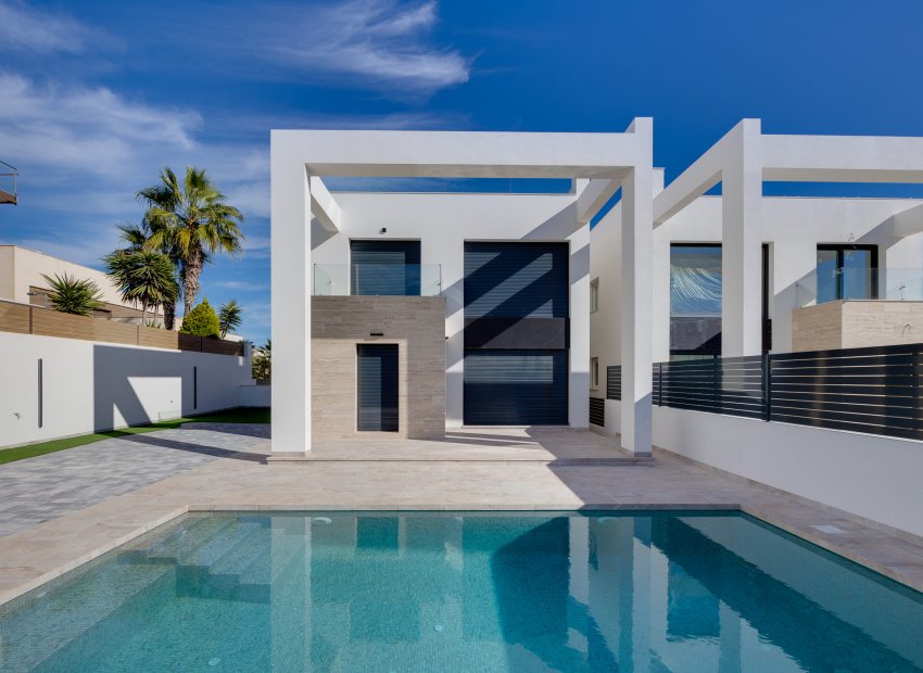 Nouvelle construction - Mitoyenne -
Torrevieja