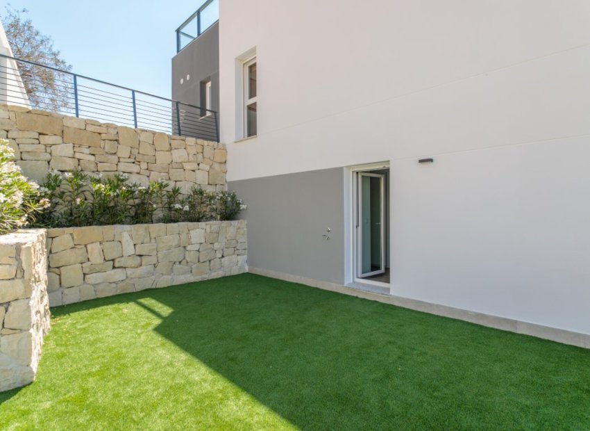 Obra nueva - Adosado -
Finestrat
