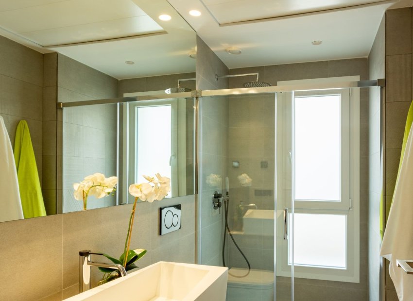 Obra nueva - Apartamento -
La Finca Golf