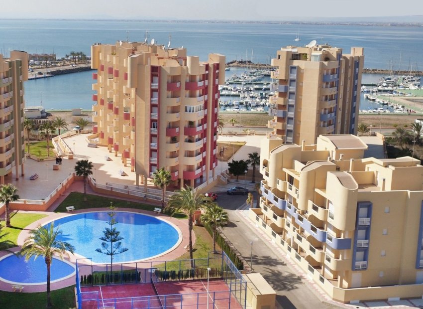 Obra nueva - Apartamento -
La Manga del Mar Menor - La Manga