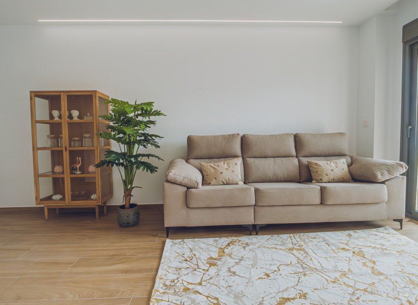 Obra nueva - Apartamento -
Redován