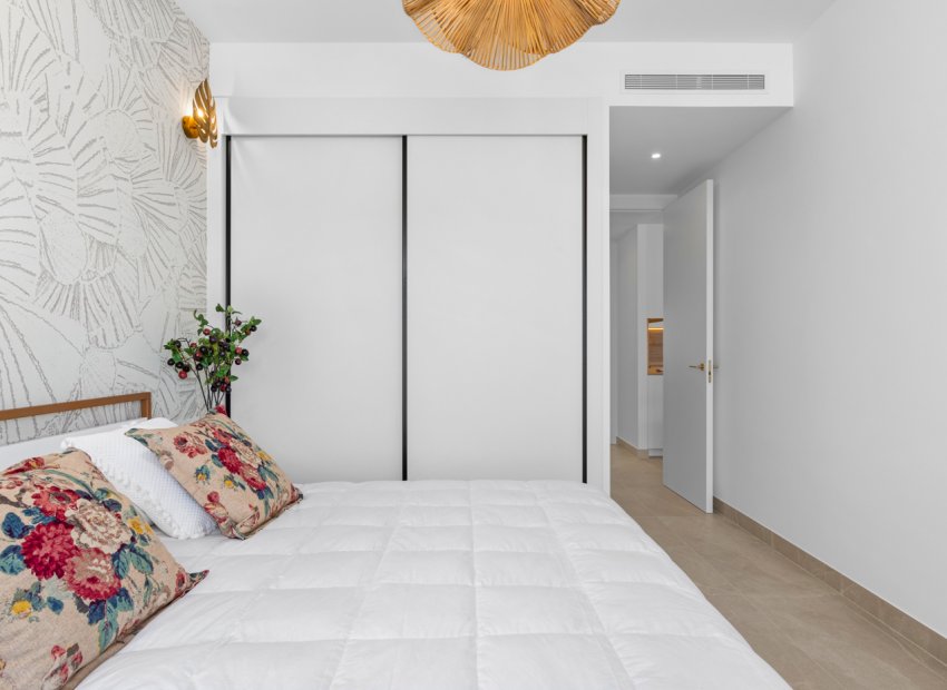 Obra nueva - Ático -
Benijofar