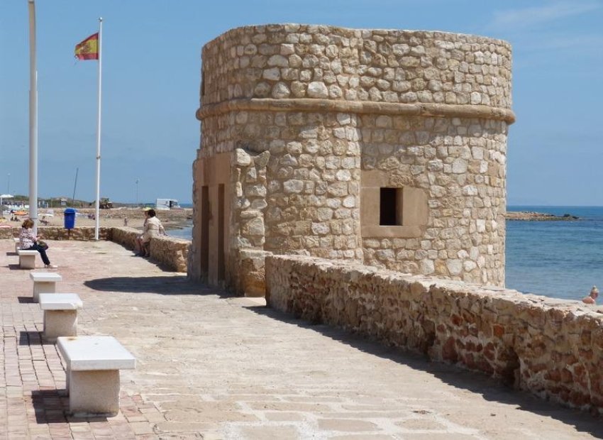 Obra nueva - Ático -
Torrevieja - La Mata