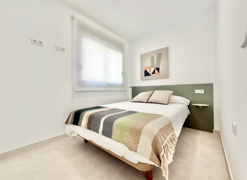 Obra nueva - Bungalow alto -
Cox