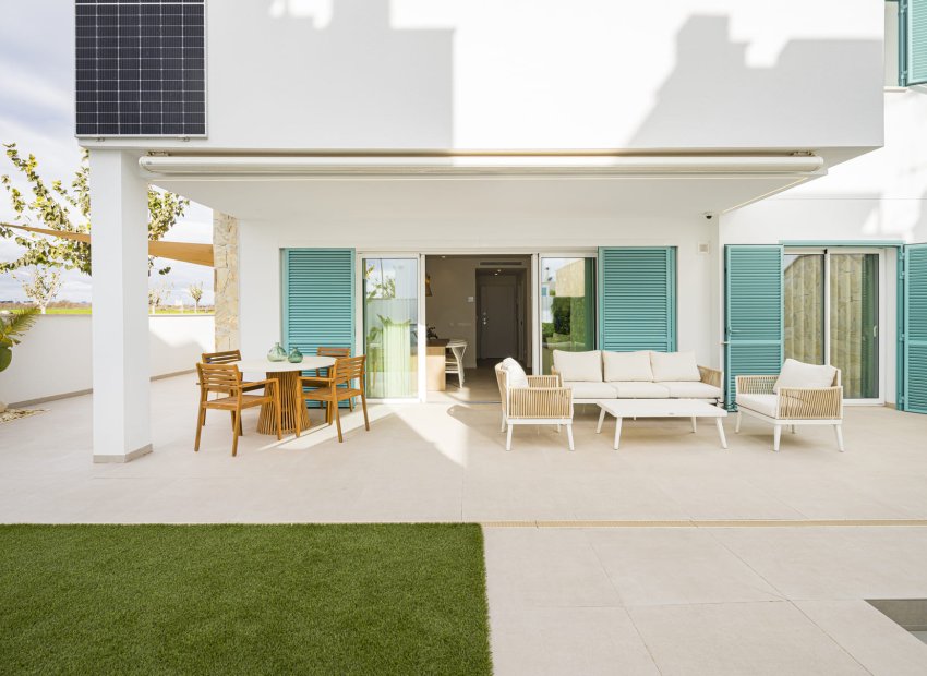 Obra nueva - Bungalow alto -
Pilar de la Horadada