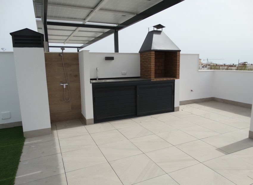 Obra nueva - Bungalow alto -
Pilar de la Horadada