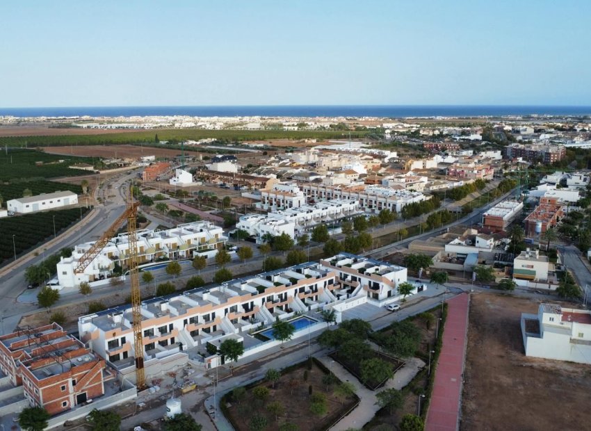 Obra nueva - Bungalow alto -
Pilar de la Horadada