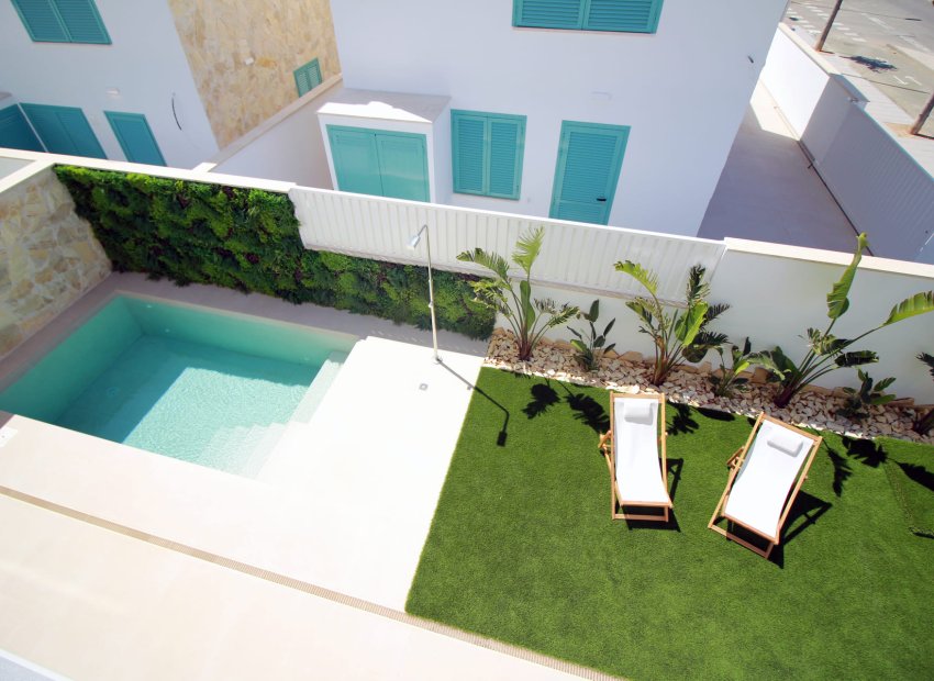 Obra nueva - Bungalow alto -
Pilar de la Horadada