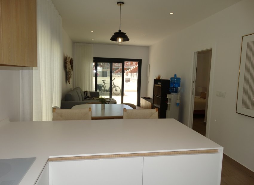 Obra nueva - Bungalow alto -
Pilar de la Horadada