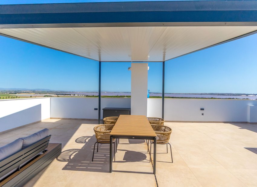 Obra nueva - Bungalow alto -
Torrevieja