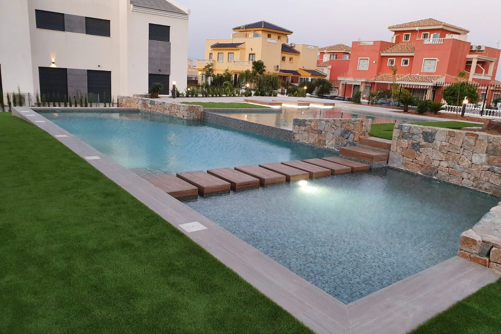 Obra nueva - Bungalow alto -
Torrevieja