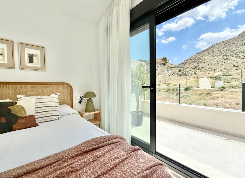 Obra nueva - Bungalow - Planta Baja -
Cox