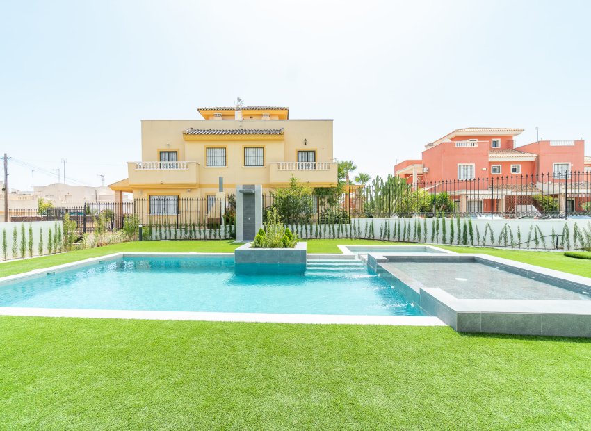 Obra nueva - Bungalow - Planta Baja -
Torrevieja