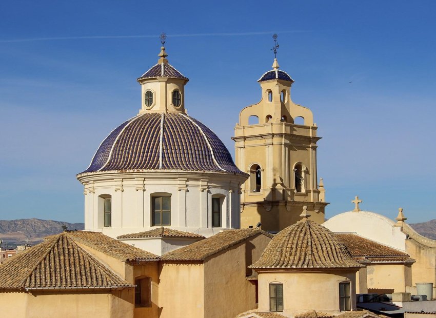 Obra nueva - Casa adosada -
Cox - San Fernando