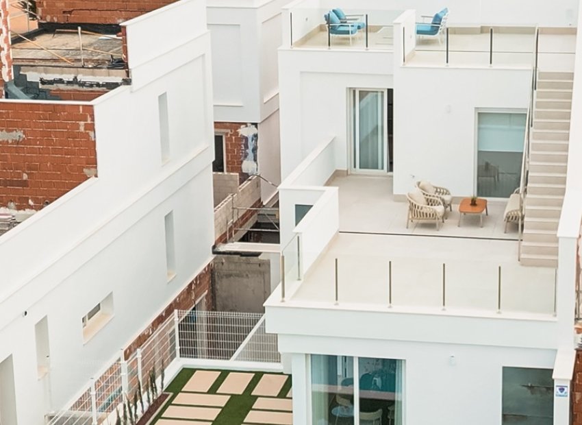 Obra nueva - Casa adosada -
Los Alcazares - Los Alcázares