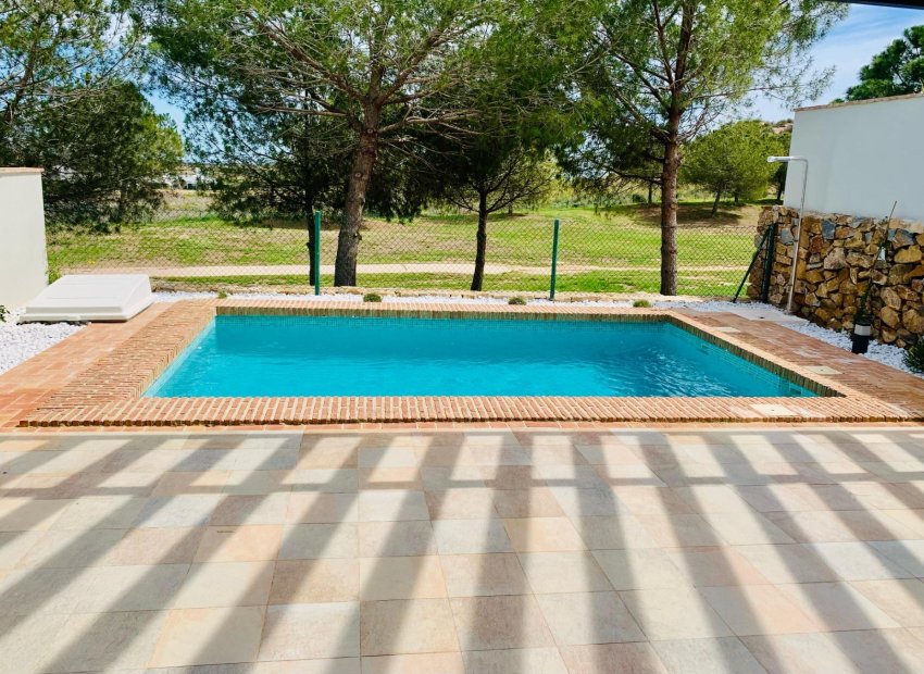 Obra nueva - Casa adosada -
Sucina - Peraleja Golf