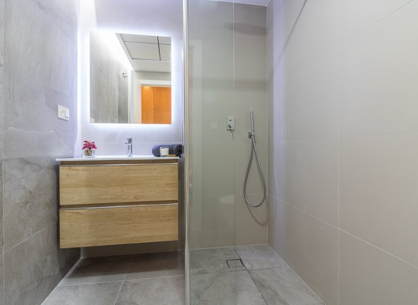 Obra nueva - high-bungalow -
Torrevieja