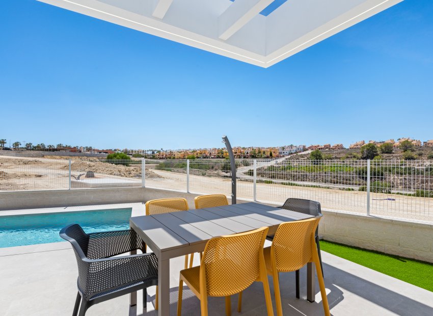 Obra nueva - Independiente / Villa -
Algorfa - La Finca Golf