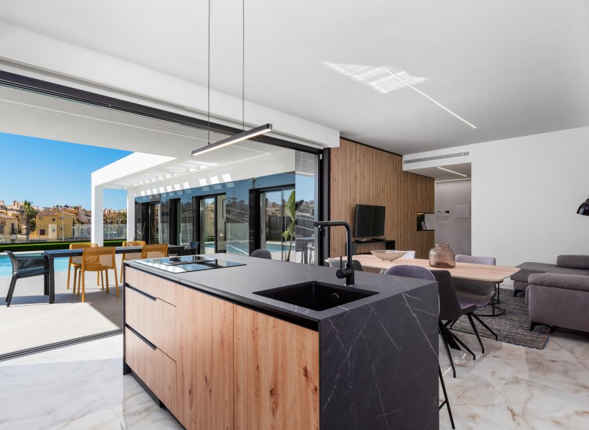 Obra nueva - Independiente / Villa -
Algorfa - La Finca Golf