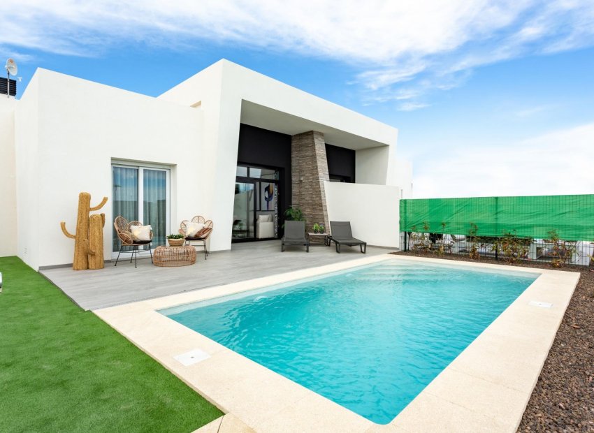 Obra nueva - Independiente / Villa -
Algorfa - La Finca Golf