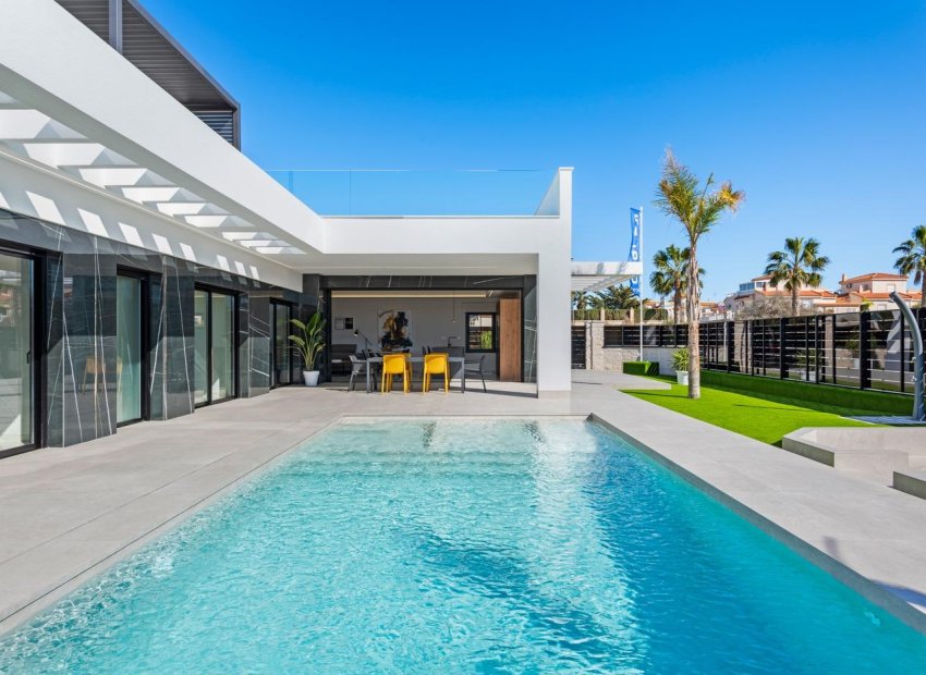Obra nueva - Independiente / Villa -
Algorfa - La Finca Golf